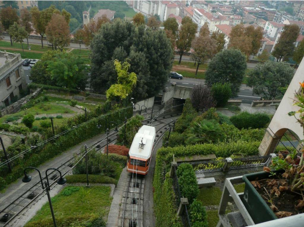 Donizetti Royal Hotel Bergamo Exterior foto